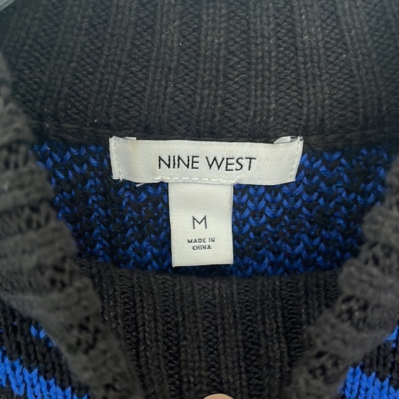 Nine West cobalt and black houndstooth sweater.  Medium - Picture 3 of 7